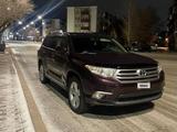 Toyota Highlander 2013 годаүшін8 100 000 тг. в Атырау – фото 2