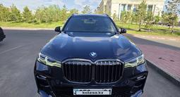 BMW X7 2022 года за 40 000 000 тг. в Астана