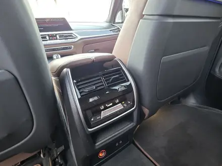BMW X7 2022 года за 45 000 000 тг. в Астана – фото 10
