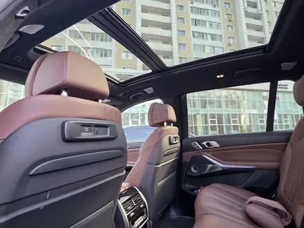 BMW X7 2022 года за 45 000 000 тг. в Астана – фото 11