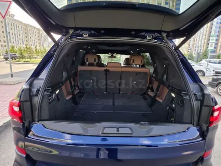 BMW X7 2022 года за 45 000 000 тг. в Астана – фото 7