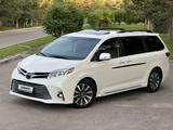 Toyota Sienna 2018 годаүшін21 000 000 тг. в Алматы