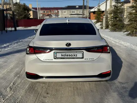 Lexus ES 250 2022 года за 22 500 000 тг. в Астана – фото 4