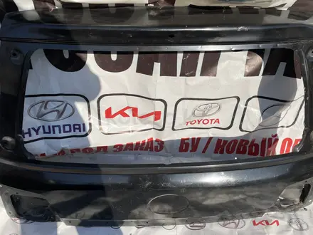 Крышка багажника на Toyota Land Cruiser 200 за 7 007 тг. в Шымкент – фото 4