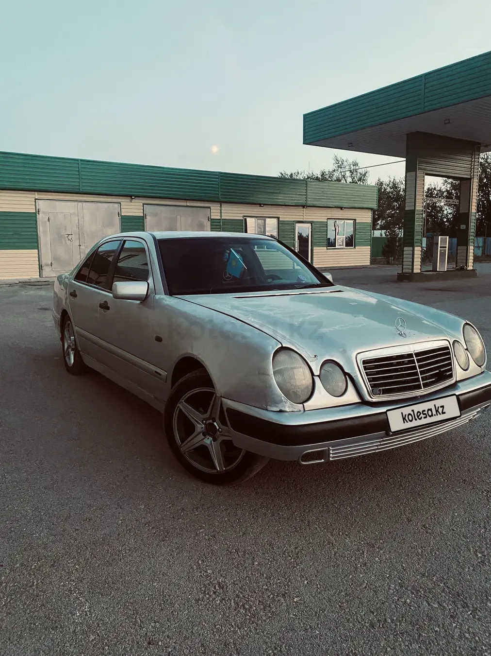 Mercedes-Benz E-Class, 1998