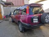 Honda CR-V 1996 годаfor3 900 000 тг. в Семей – фото 4