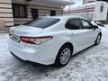 Toyota Camry 2021 годаүшін16 000 000 тг. в Актобе – фото 4