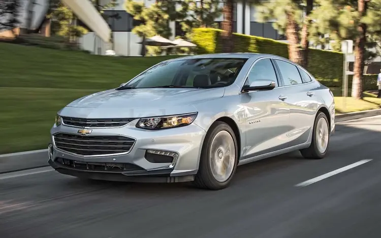 Стекла Фары Шевролет Малибу, Chevrolet Malibu за 20 000 тг. в Астана