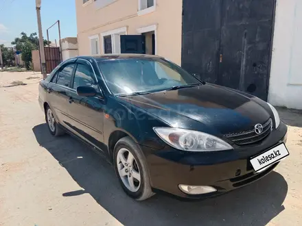 Toyota Camry 2002 года за 5 500 000 тг. в Актобе – фото 2