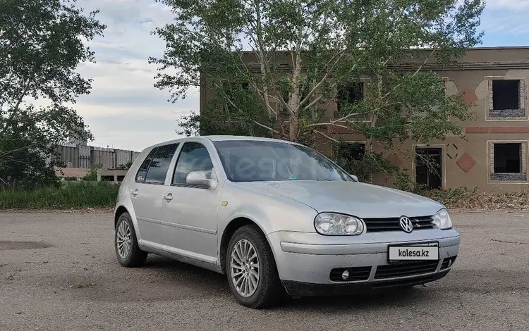 Volkswagen Golf 2000 года за 2 950 000 тг. в Астана