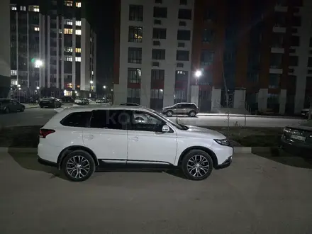 Mitsubishi Outlander 2018 года за 9 800 000 тг. в Алматы