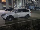 Mitsubishi Outlander 2018 года за 9 800 000 тг. в Алматы – фото 3