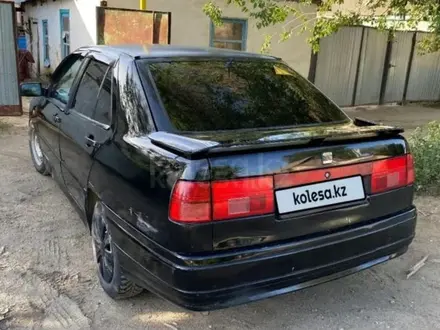 SEAT Toledo 1995 года за 800 000 тг. в Актобе – фото 2