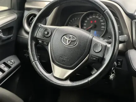 Toyota RAV4 2015 года за 10 500 000 тг. в Актобе – фото 6