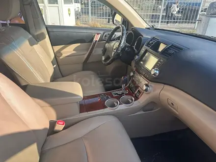 Toyota Highlander 2011 года за 13 500 000 тг. в Алматы – фото 17