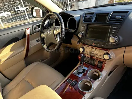 Toyota Highlander 2011 года за 13 500 000 тг. в Алматы – фото 13
