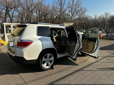 Toyota Highlander 2011 года за 13 500 000 тг. в Алматы – фото 10