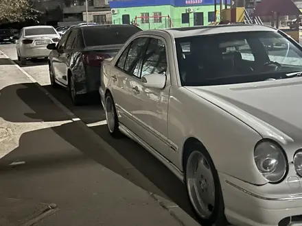 Mercedes-Benz E 320 2002 года за 5 000 000 тг. в Актау – фото 5