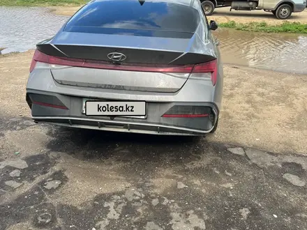Hyundai Elantra 2023 года за 9 000 000 тг. в Актобе – фото 2