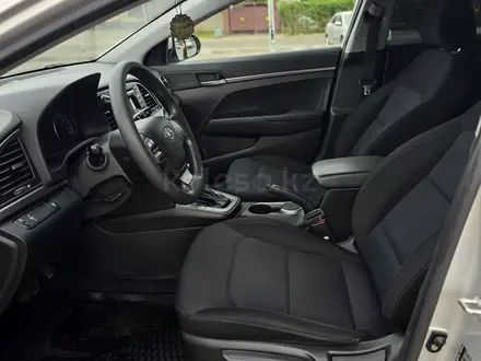 Hyundai Elantra 2018 года за 6 400 000 тг. в Астана – фото 11