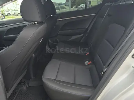 Hyundai Elantra 2018 года за 6 400 000 тг. в Астана – фото 12