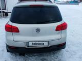 Volkswagen Tiguan 2011 года за 5 500 000 тг. в Астана – фото 3