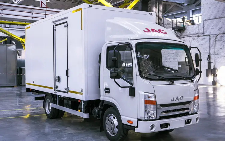 JAC  N56 Изотермический фургон 2024 года за 17 000 000 тг. в Алматы