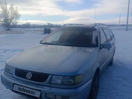 Volkswagen Passat 1996 года за 1 600 000 тг. в Актобе – фото 4