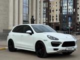 Porsche Cayenne 2014 года за 19 000 000 тг. в Петропавловск – фото 2