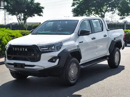 Toyota Hilux 2023 года за 28 799 000 тг. в Уральск – фото 2