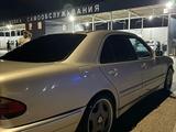 Mercedes-Benz E 230 1996 годаүшін3 300 000 тг. в Тараз – фото 3