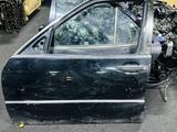 W140 передний левый дверь за 20 000 тг. в Алматы