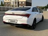 Hyundai Elantra 2023 годаfor11 100 000 тг. в Актобе – фото 2