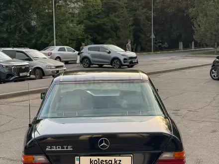 Mercedes-Benz E 230 1992 года за 2 500 000 тг. в Шымкент – фото 11