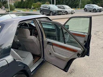 Mercedes-Benz E 230 1992 года за 2 500 000 тг. в Шымкент – фото 14