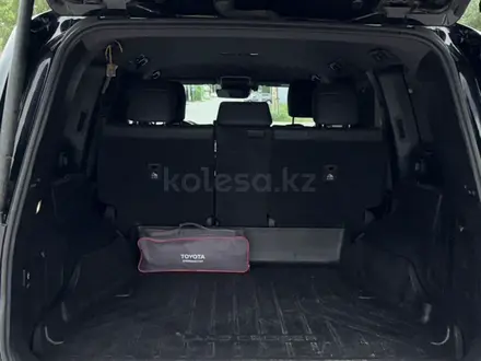 Toyota Land Cruiser 2022 года за 46 000 000 тг. в Актобе – фото 10