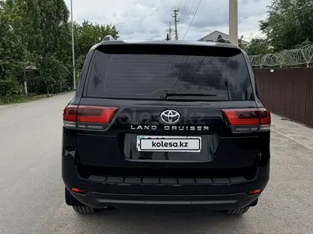 Toyota Land Cruiser 2022 года за 46 000 000 тг. в Актобе – фото 3