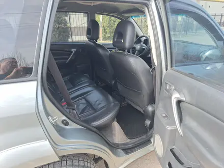 Toyota RAV4 2003 года за 4 900 000 тг. в Алматы – фото 9
