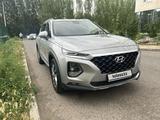 Hyundai Santa Fe 2019 года за 14 200 000 тг. в Астана