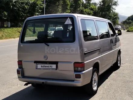 Volkswagen Caravelle 1994 года за 4 100 000 тг. в Алматы – фото 2