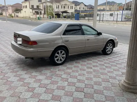 Toyota Camry 2001 года за 3 200 000 тг. в Актау – фото 2