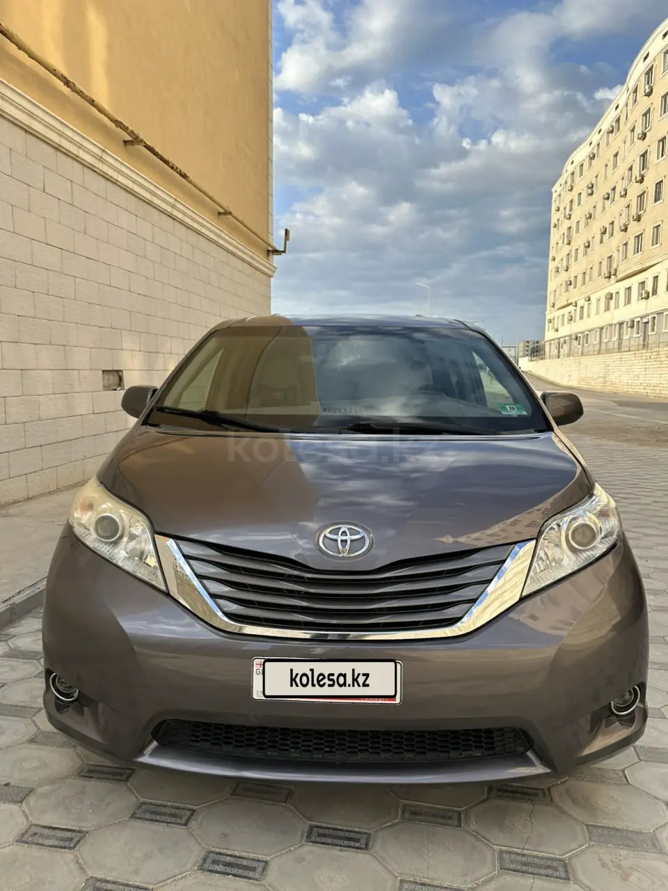 Toyota Sienna, 2015