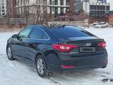 Hyundai Sonata 2015 годаfor7 100 000 тг. в Астана – фото 4