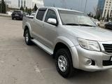 Toyota Hilux 2013 года за 8 500 000 тг. в Алматы
