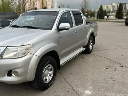 Toyota Hilux 2013 года за 8 500 000 тг. в Алматы – фото 4