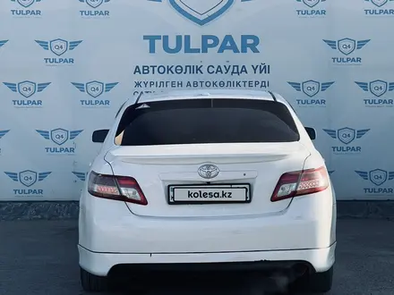 Toyota Camry 2010 года за 7 190 000 тг. в Актау – фото 2