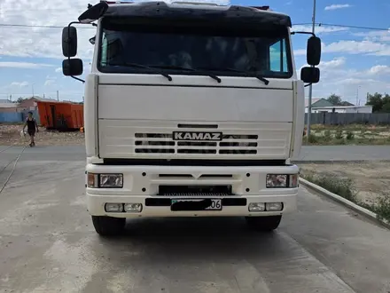 КамАЗ  6520 2012 года за 25 000 000 тг. в Атырау – фото 2