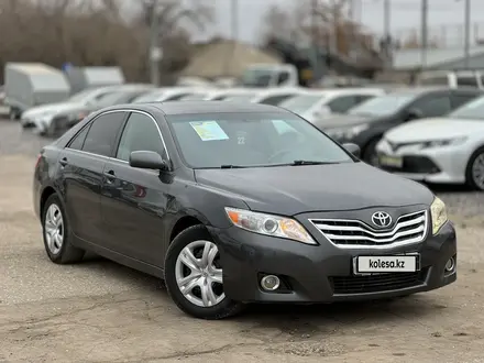 Toyota Camry 2011 года за 6 390 000 тг. в Актобе – фото 3