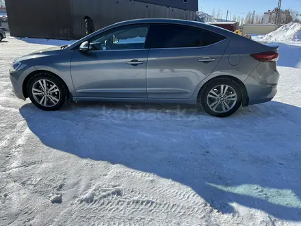 Hyundai Elantra 2018 года за 8 200 000 тг. в Рудный – фото 4