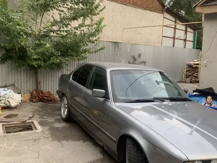 BMW 525 1993 года за 1 200 000 тг. в Алматы – фото 3